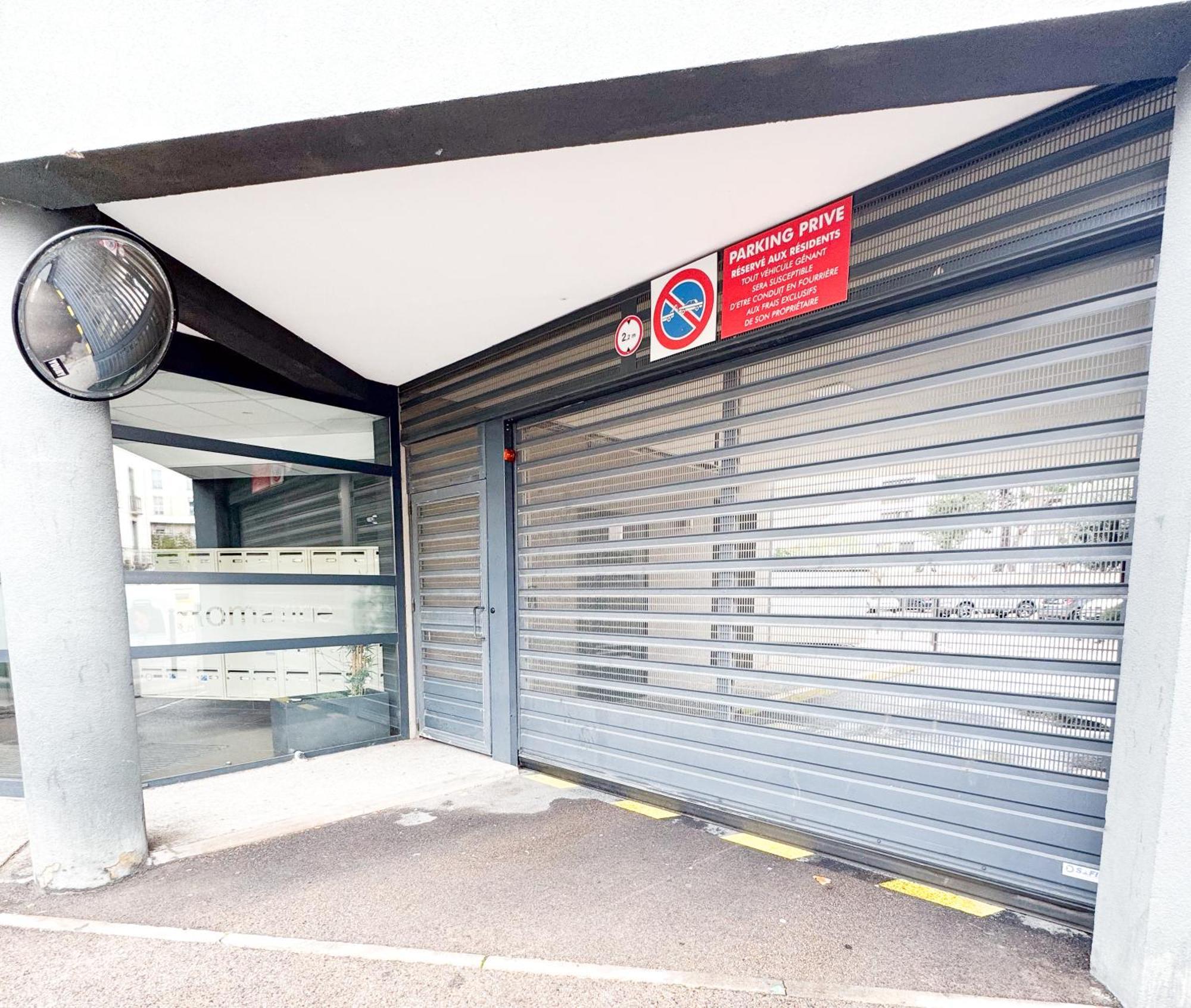 Bel Appartement Climatise & Parking Perpignan Luaran gambar